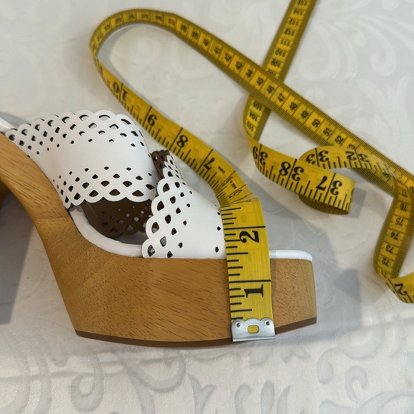 Veronica Beard “Gaynor” Sandals. Ladies 9.5. - Picture 14 of 15